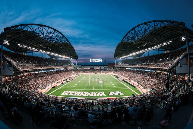 5200万镑+1.2亿空间！利物浦抢卡马文加，皇马卖人悬念炸了？